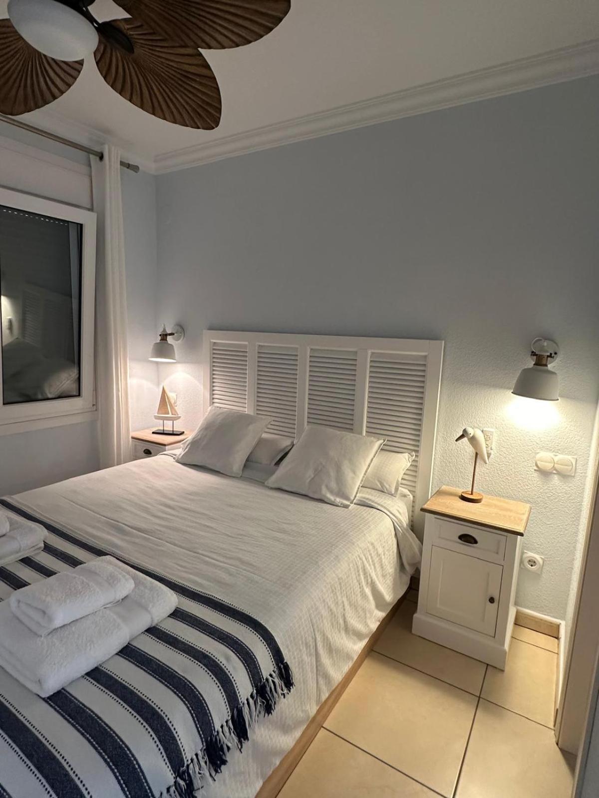 Oliva Nova Flat In Front Of Met Apartment Екстериор снимка